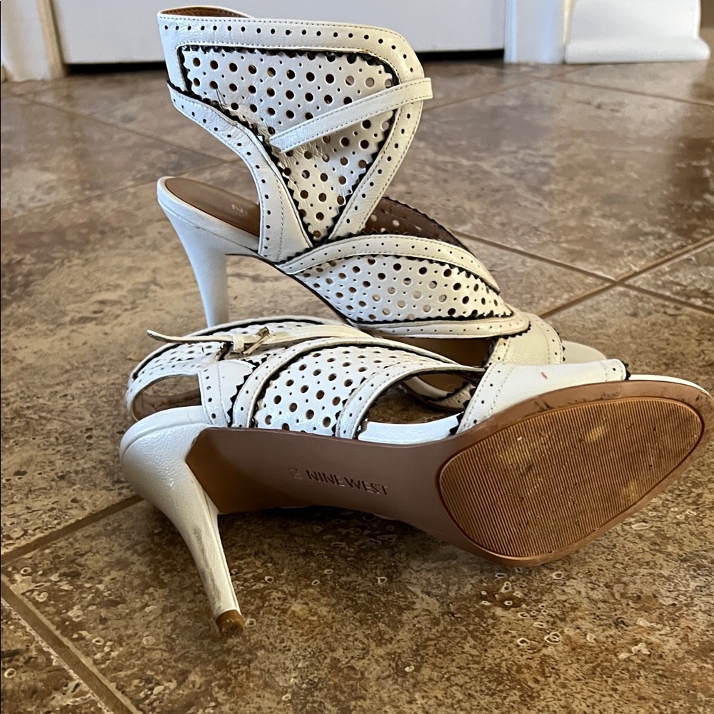 Nine West White Perforated Heels - Picture 5 of 7